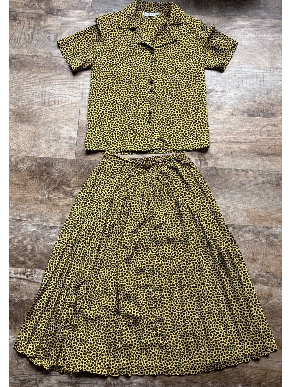 Vintage Two-Piece Yellow and Black Leopard Print Set by Small Packages Size 2